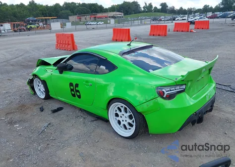 2013 Scion Fr-S z USA, uszkodzony, nr VIN JF1ZNAA18D1723672